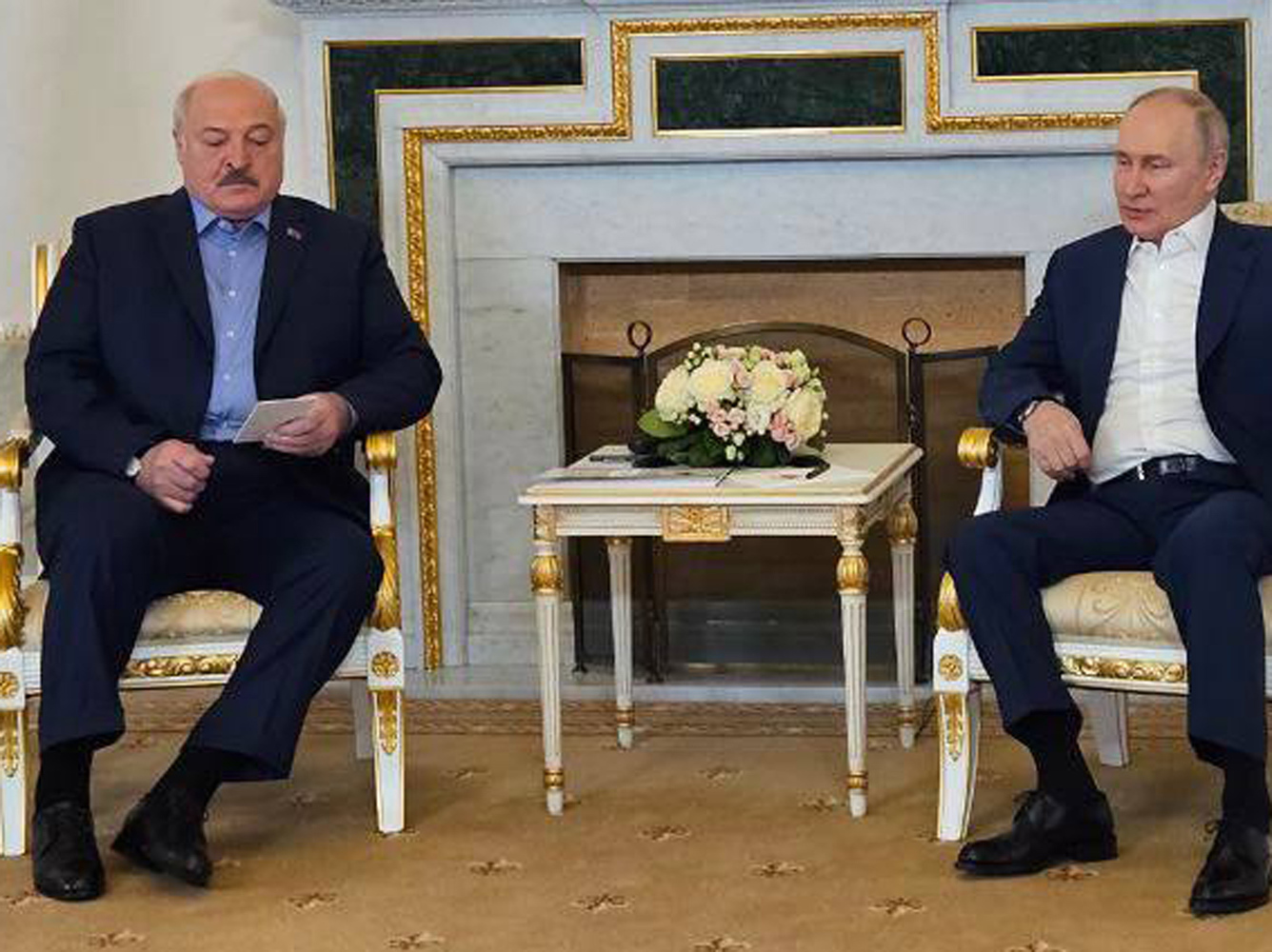 Путин и Лукашенко встретились в Стрельне, посетили Кронштадт: кадры эмоций президентов