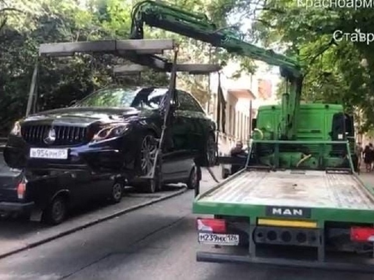 В Кисловодске за полгода наказали 1800 автохамов, паркующихся в неположенном месте