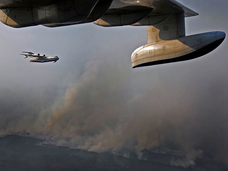 Два самолёта-амфибии МЧС России помогают в тушении лесных пожаров в Турции