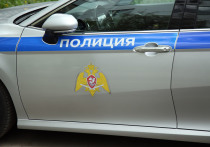 В настоящий момент на перекрытом участке Комсомольского проспекта в Москве дежурят экстренные службы
