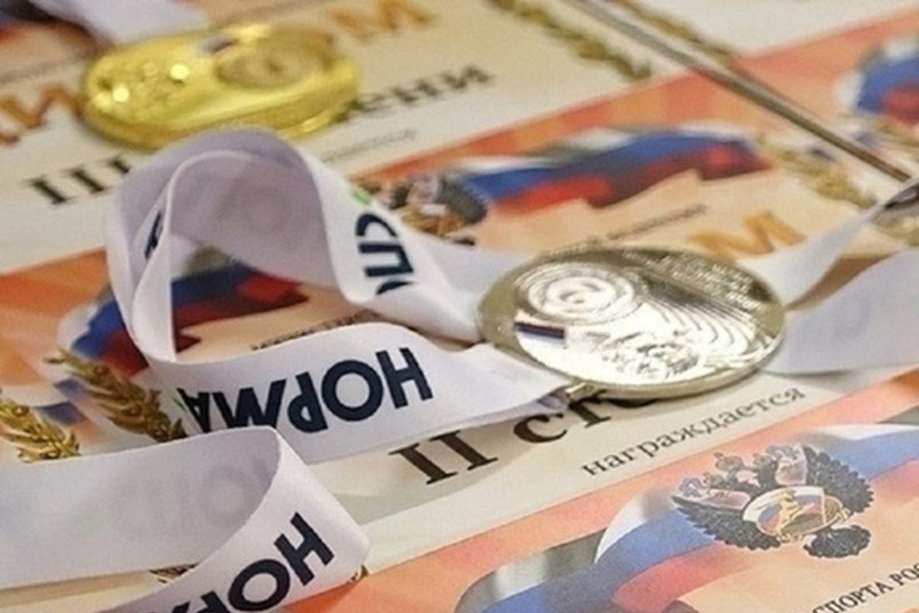 Юная спортсменка из ЯНАО взяла золото всероссийского турнира по пулевой стрельбе