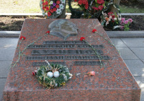 Во Львове полиция ищет злоумышленников, пытавшихся осквернить могилу знаменитого советского разведчика Николая Кузнецова на холме Славы