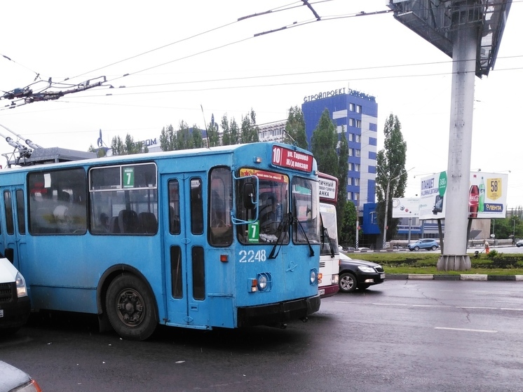 Кто объявляет остановки в автобусах спб