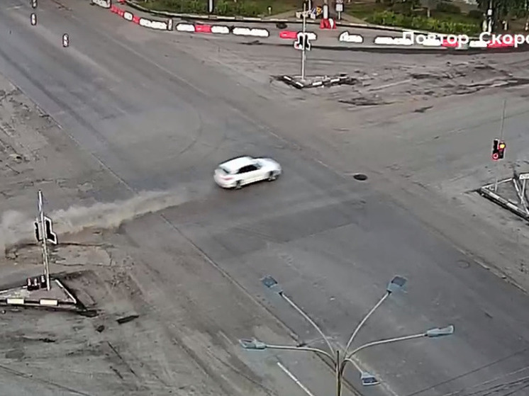 Опубликовано новое видео момента страшного ДТП на Капошвара в Твери