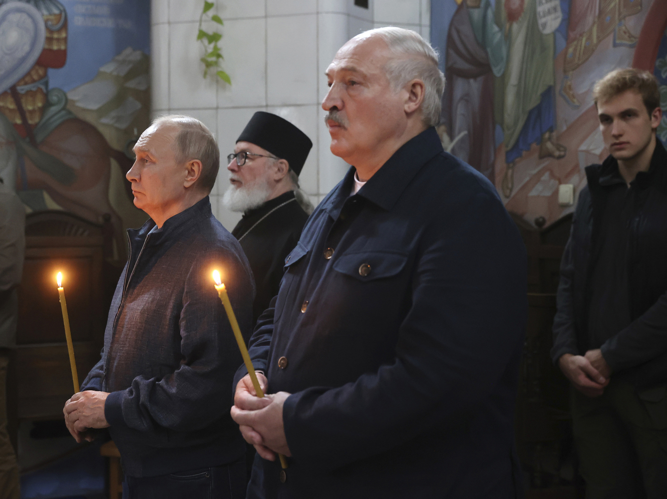Путин и Лукашенко помолились за победу: кадры с Валаама 