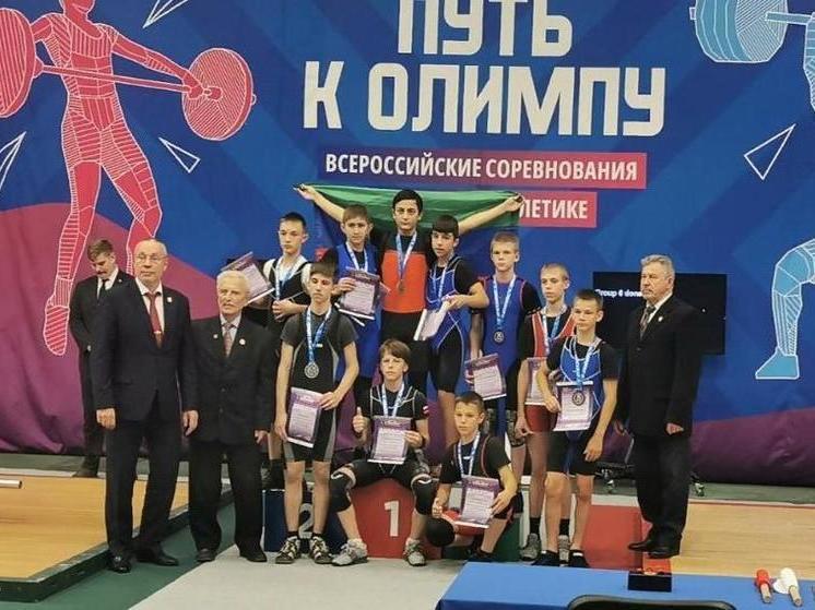 Всероссийские соревнования "Путь к Олимпу" принесли владимирским тяжелоатлетам 6 медалей