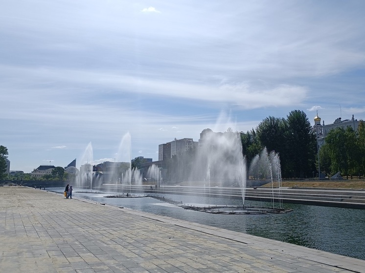 В центре Екатеринбурга протестировали новый фонтан