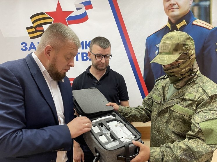 Ветераны-костромичи передали в 347-ой полк купленный на средства горожан беспилотник