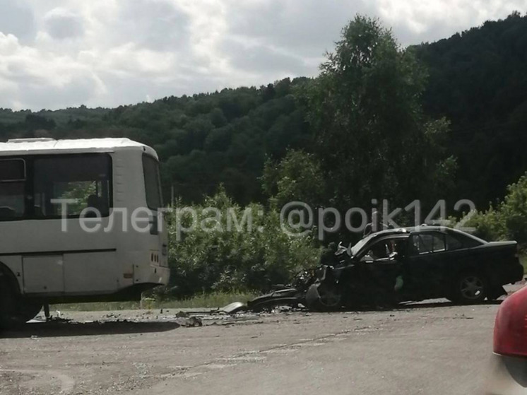 Жесткое ДТП произошло на кузбасской трассе