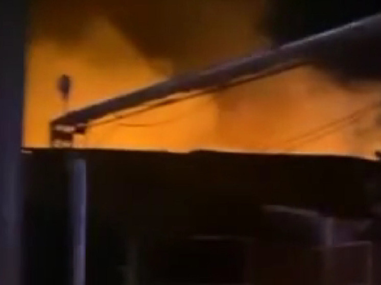 Причиной пожара на складе винзавода в Темрюкском районе Краснодарского края стало короткое замыкание