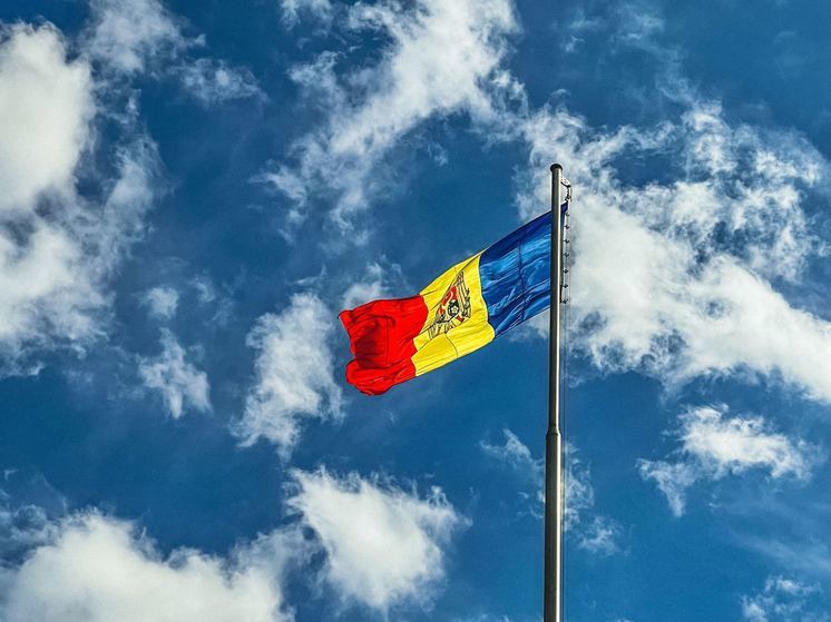 Молдавия решила оставить в посольстве в Кишиневе 10 российских дипломатов