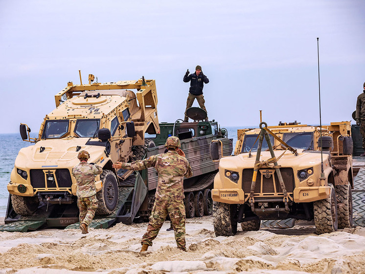 Американцы дадут бронетранспортеры, боеприпасы и дроны