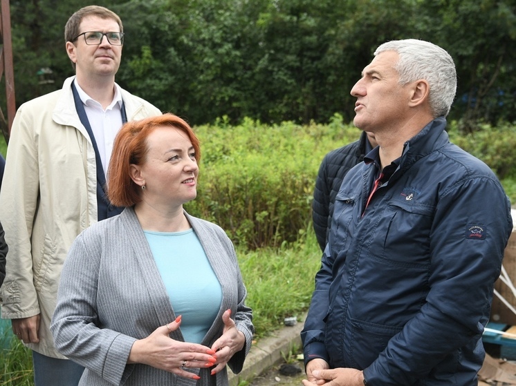 Глава Карелии предложил отправить школьников работать в теплицы