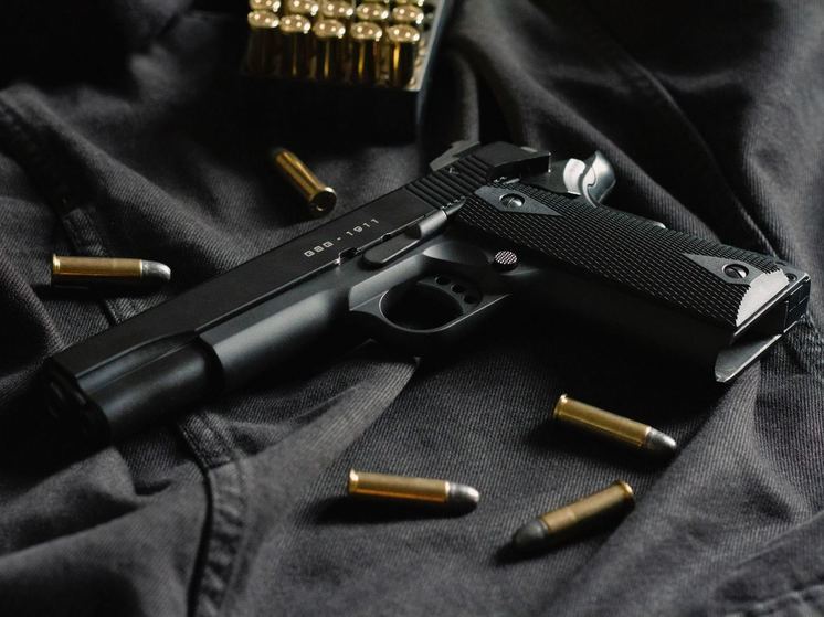 В Самарской области пациент больницы прострелил незнакомцу ногу и угнал машину