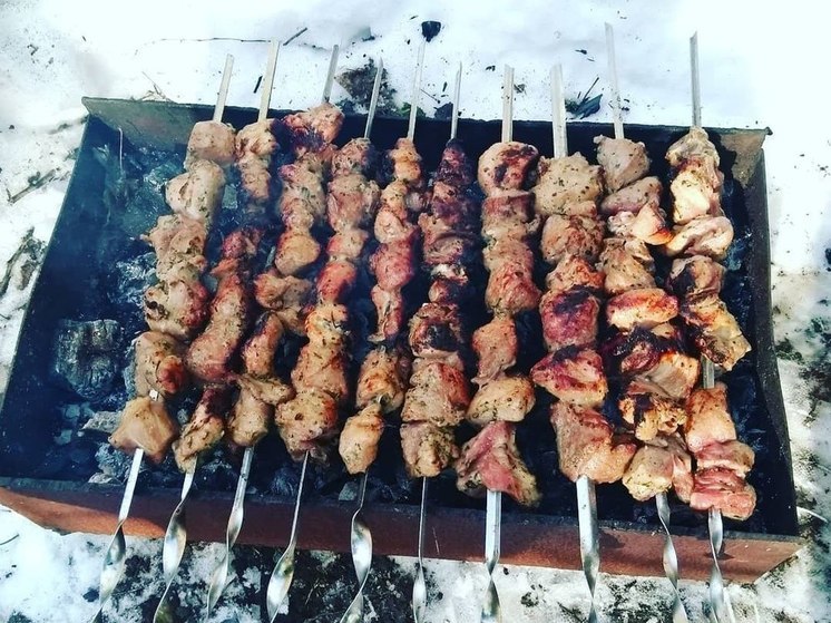 10 анекдотов про шашлыки