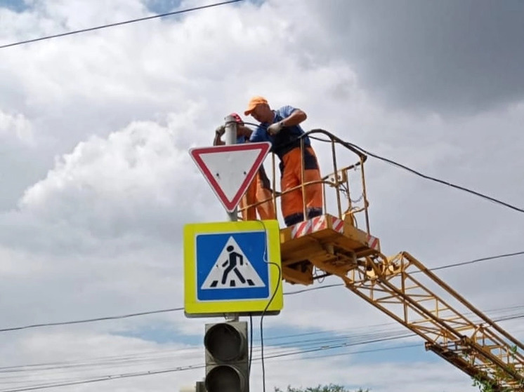  В Астрахани практически завершили восстановительные работы после урагана