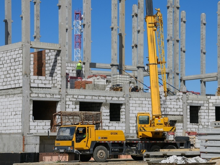 Таунхаусы и многоэтажки: глава Ноябрьска рассказал о строительстве коммерческого жилья