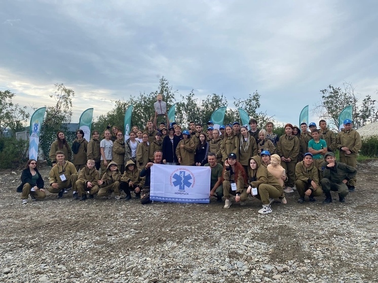 В поселке-призраке ЯНАО скоропомощники из Ноябрьска провели для 50 юных геологов занятия по оказанию первой помощи