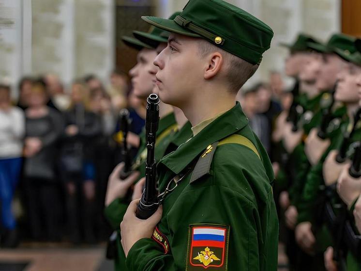 Мотострелки ЗВО приняли присягу в Ленобласти