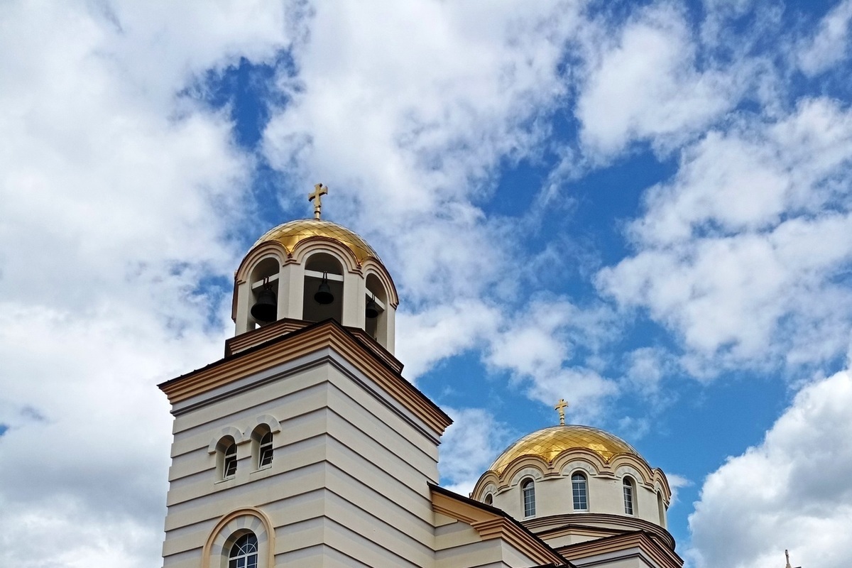Православные храмы в день крещения Руси