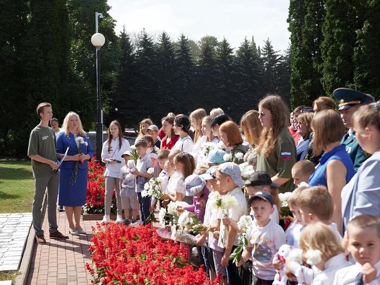 В Курске почтили память детей - жертв войны в Донбассе