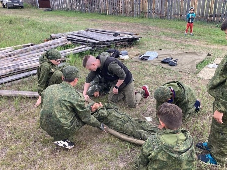 В Улан-Удэ юных казаков обучили основам тактической медицины