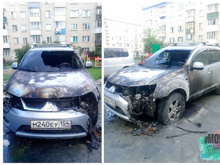 В Новосибирске дотла сгорел припаркованный Mitsubishi Outlander