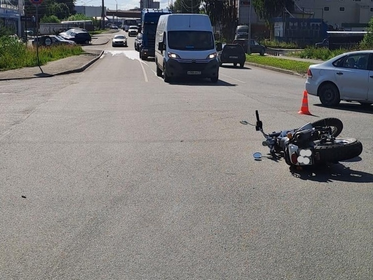 Водитель автомобиля в Петрозаводске отправил мотоциклиста в больницу