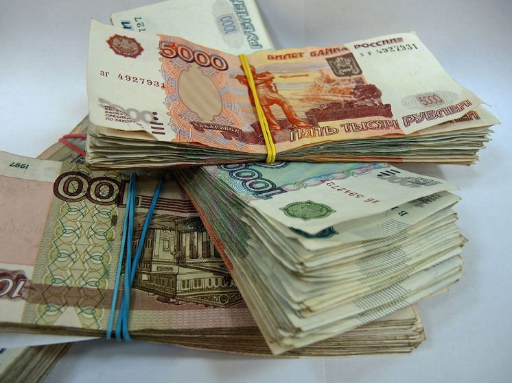 Baza: в Москве мужчина присвоил сверток с миллионом рублей