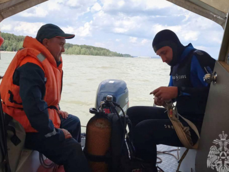 В Новосибирской области глава МЧС Виктор Орлов прокомментировал гибель водителя гидроцикла в Обском море
