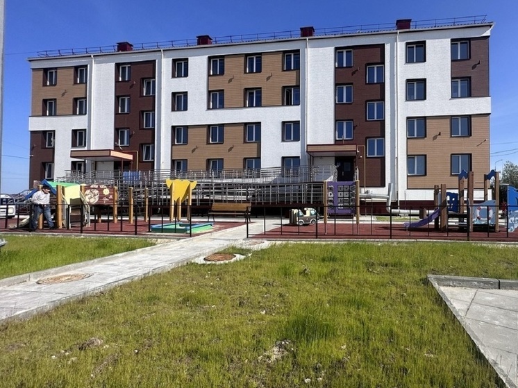Будет 66 семей-новоселов: в Тазовском жители авариек получили новые квартиры