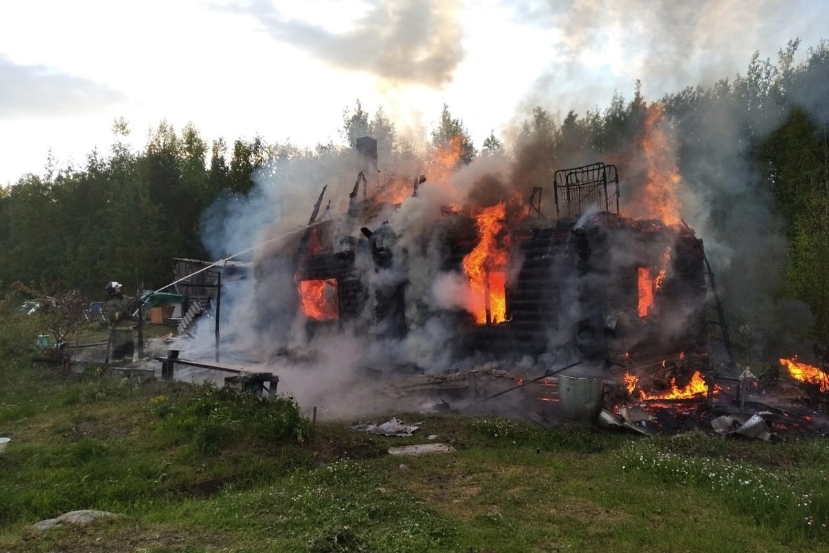 Пожарные Прионежского района Карелии за полгода 63 раза выезжали на тушение огня