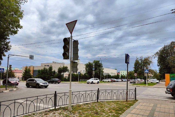 В Белгороде отключили светофоры на двух перекрестках