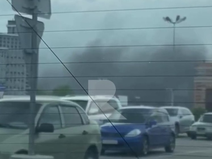На Московском шоссе в Рязани заметили крупные клубы дыма