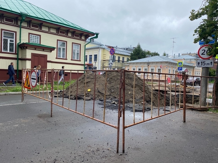В Архангельске продлили перекрытие части улицы Серафимовича