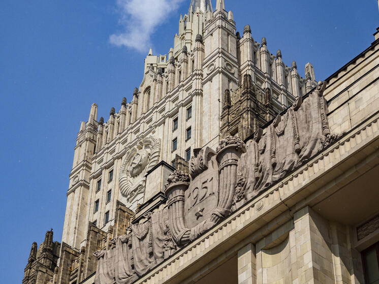 МИД: Россия оставляет право принять жесткие меры в ответ на атаку по Таганрогу