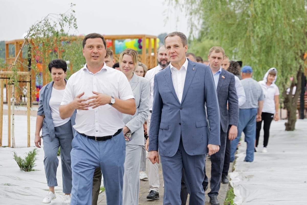 В Корочанском районе отрыли обновленный парк «Молодежный»