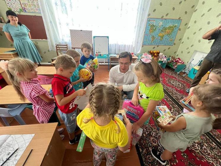 Кисловодская делегация посетила образовательные учреждения Антрацитовского района ЛНР