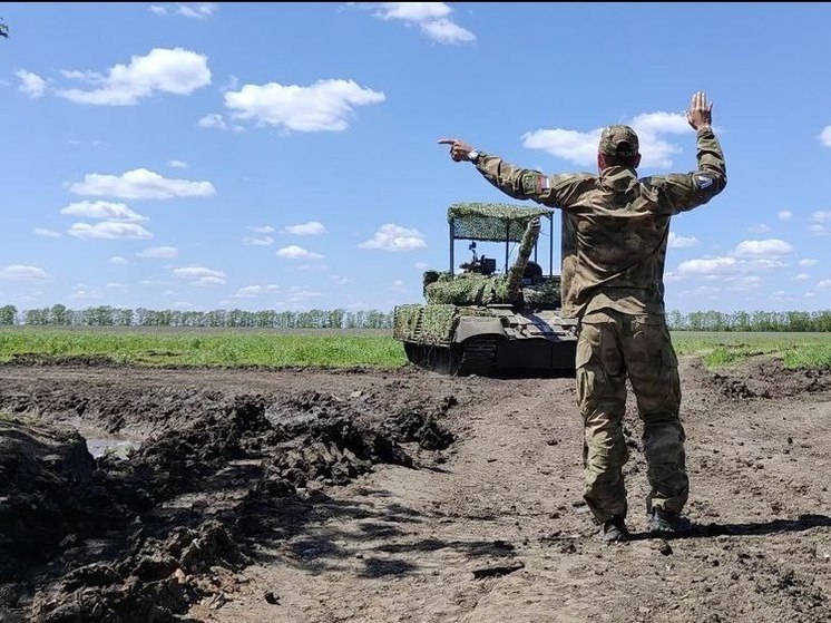 Экс-разведчик Риттер: Украине придется выбирать между территориальными потерями или уничтожением