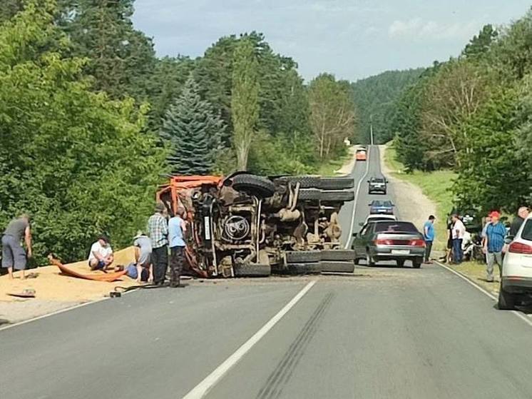 Автомобили превратились в груду металла: в Пензенской области произошла жуткая авария со смертельным исходом
