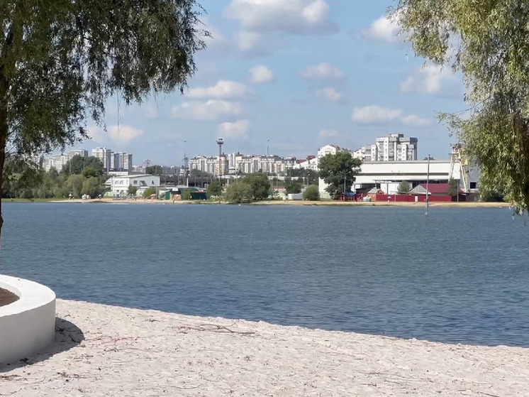 Водолазы очистили от мусора дно реки возле пляжа на Корочанской в Белгороде
