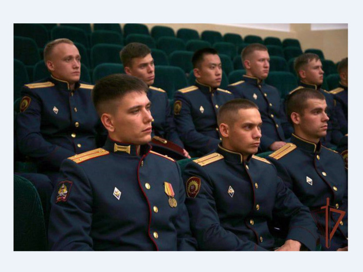 Командующий округом встретился с офицерами-выпускниками, прибывшими для прохождения службы на Северный Кавказ