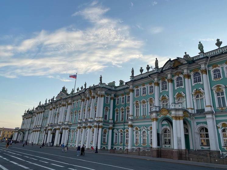 В Петербурге введут дополнительные входы в Эрмитаж 30 июля