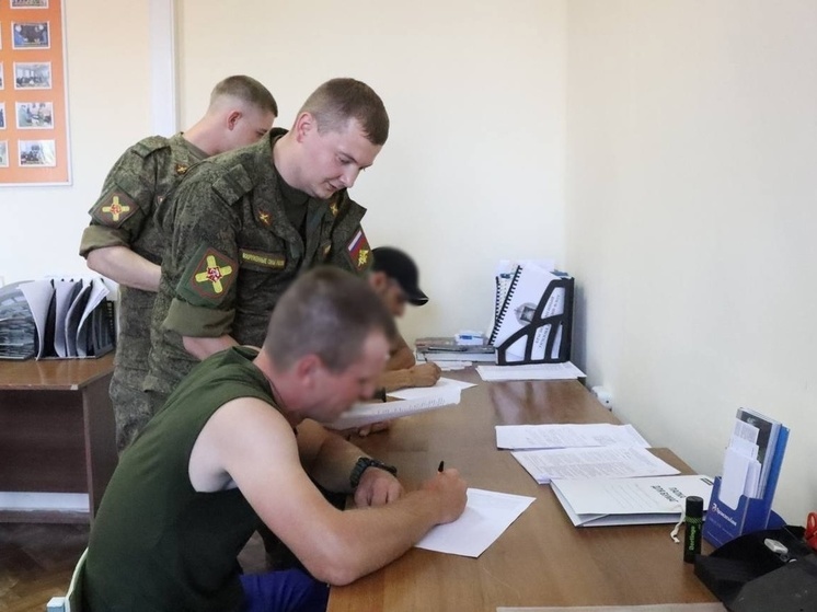 В Костромской области иностранцы идут на контрактную службу в зону СВО
