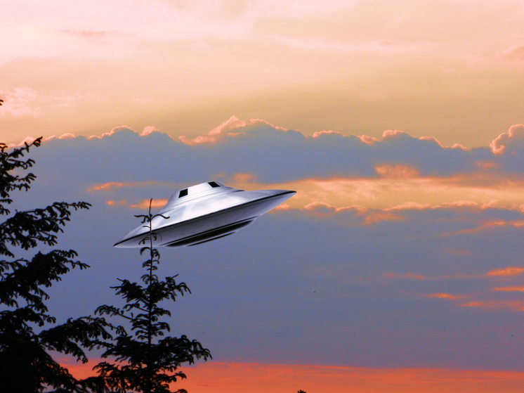 Слушания в Конгрессе США об НЛО вызвали фурор: покажут ли “корабли”