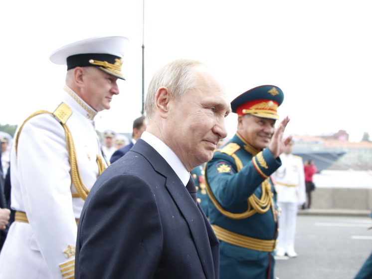 Путин назвал российский флот нерушимым стражем рубежей Отечества