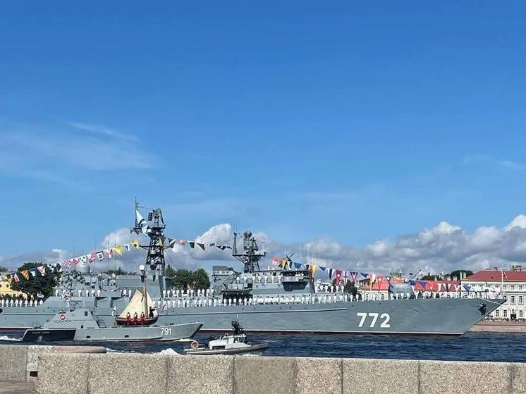 The main naval parade in honor of the Navy Day was held in St. Petersburg