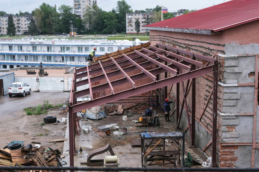 В Новгородской области продолжается реконструкция Морского центра