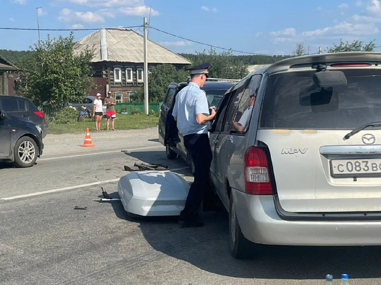 Один из детей, пострадавших в аварии под Первоуральском, умер в больнице