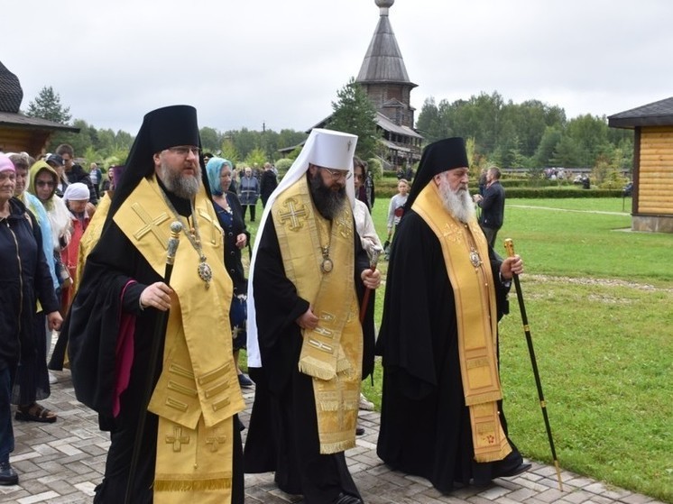 В Смоленской области прошли торжества в Свято-Владимирском монастыре